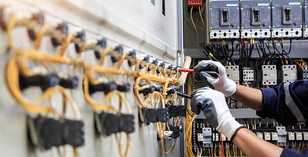 Professional Electrician technician working in Lakes West, CT